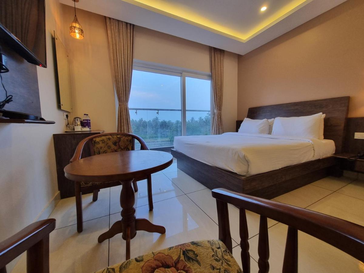 Plutus Residency Hotell Auroville Exteriör bild
