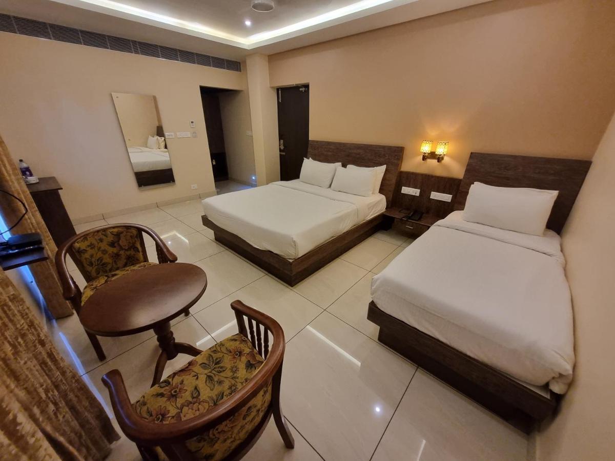 Plutus Residency Hotell Auroville Exteriör bild